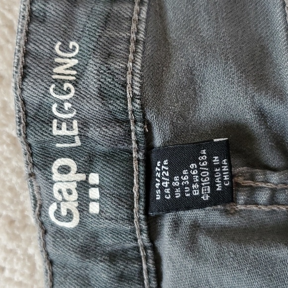 Gap * mid rise leggings jeans size 4 (27) NWOT - Picture 2 of 5